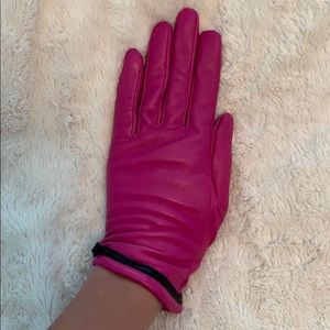 Danier Leather Gloves